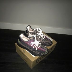 Yezzy 350 Boost V2 Yecheil